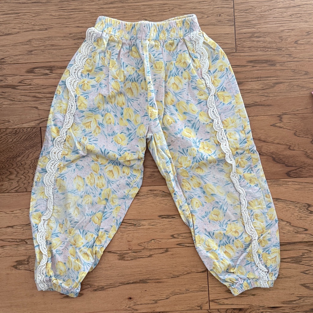 Strawberry Coral Brand Floral Lace Trim Balloon Pants